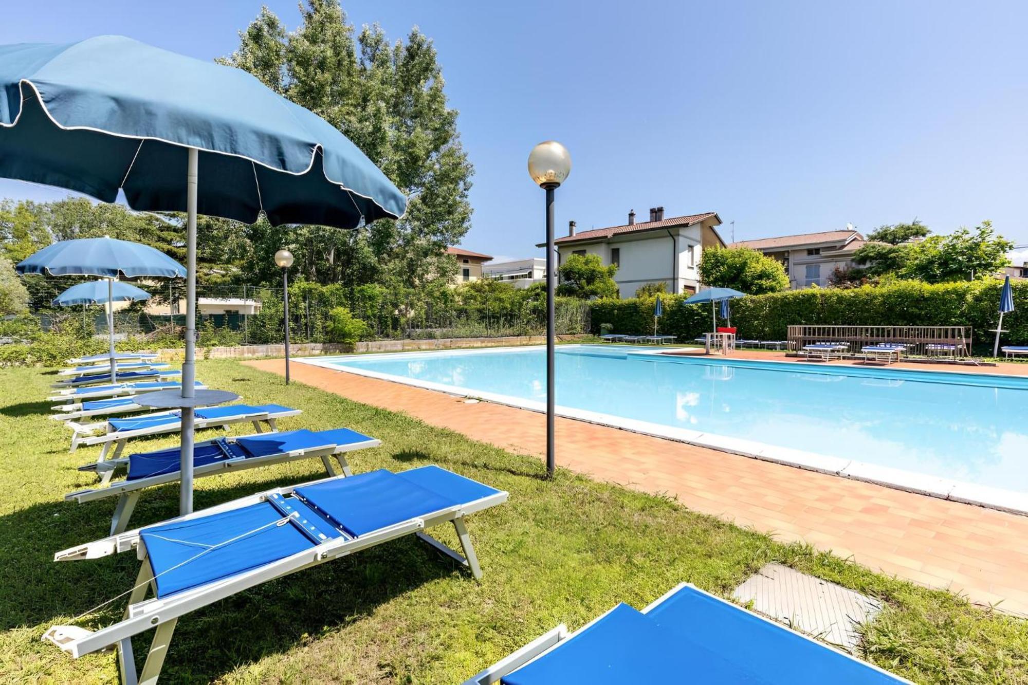 Moonlight Apartment - Terrazza Vista Lago E Piscina Appartamento Desenzano del Garda